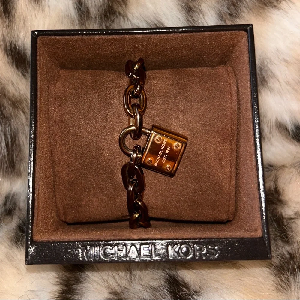 MICHAEL KORS MKJ4343791 Rose Gold Tone Chain Bracelet Padlock with Box - Picture 3 of 16